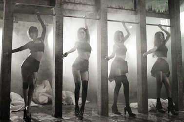 Chuyển động “sao” Hàn ngày 13/3