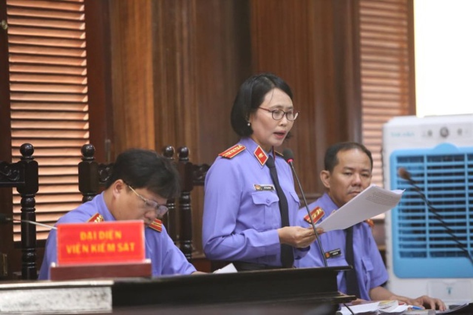 Trần Phương Bình lại bị đề nghị mức án tù chung thân - 2 Trần Phương Bình lại bị đề nghị mức án tù chung thân - 2
