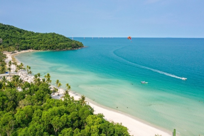 Bãi Sao, Phú Quốc là một ví dụ cho cảnh biển đẹp mê hồn tại Phú Quốc.