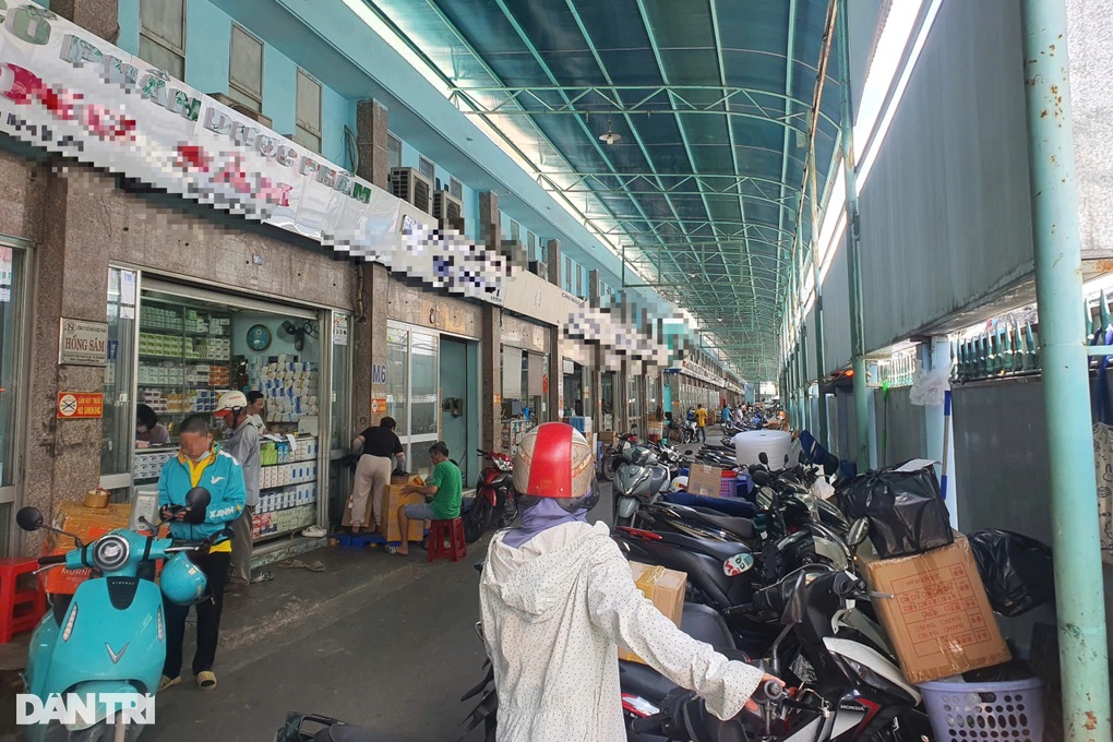 Ba tuần truy quét hàng giả, Sở Y tế TPHCM xử lý 41 cơ sở, phạt 2,2 tỷ đồng - 1 Ba tuần truy quét hàng giả, Sở Y tế TPHCM xử lý 41 cơ sở, phạt 2,2 tỷ đồng - 1