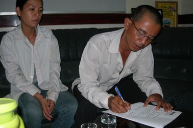 Quà nhân ái trở lại với gia đình cháu Trần Minh Tuấn