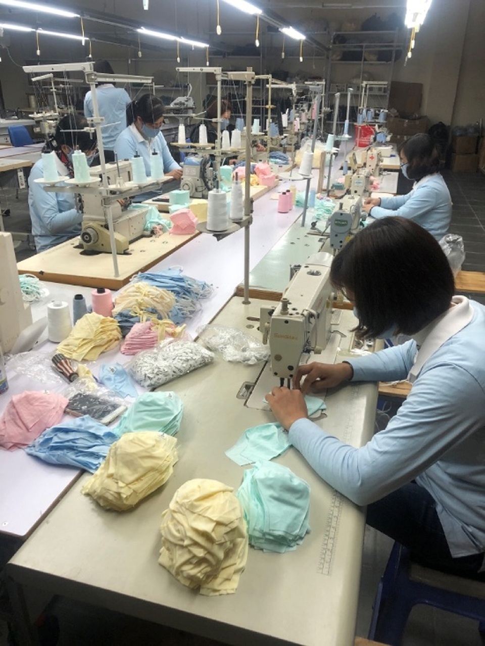 Việt Nam có thể là đại công xưởng khẩu trang của thế giới - 1 Việt Nam có thể là đại công xưởng khẩu trang của thế giới - 1