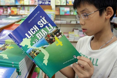 Gần 800 tỷ đồng cho Đề án đổi mới chương trình, sách giáo khoa