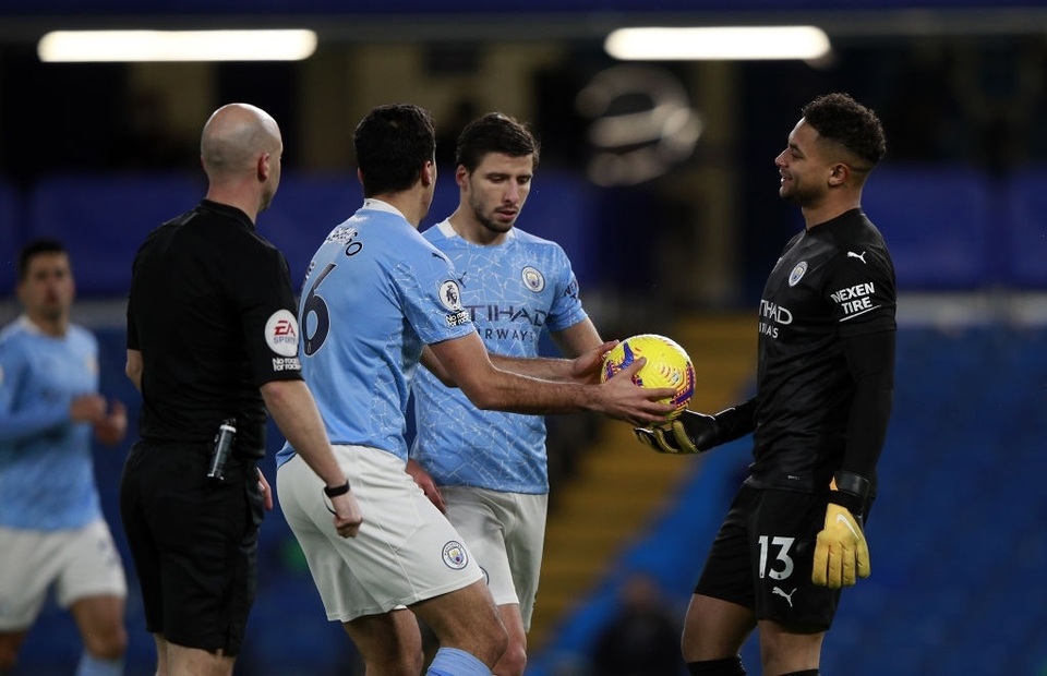 Những khoảnh khắc Man City hạ gục Chelsea - 4 Những khoảnh khắc Man City hạ gục Chelsea - 4