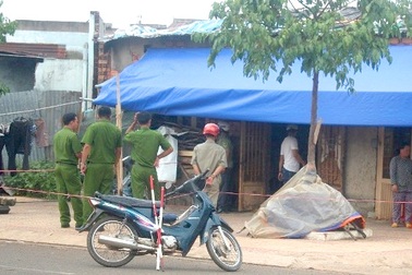 Truy sát gia đình hàng xóm rồi tự tử vì tranh chấp đất