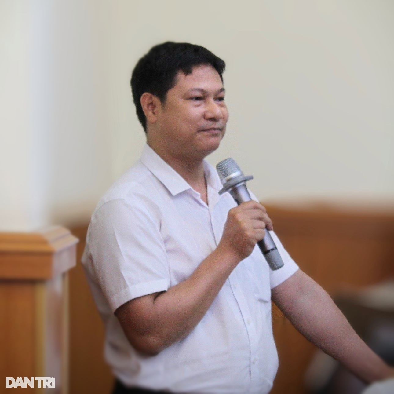 Cho tiền trẻ ăn xin là đang giết tương lai, ép các em vào đường cùng - 4 Cho tiền trẻ ăn xin là đang giết tương lai, ép các em vào đường cùng - 4