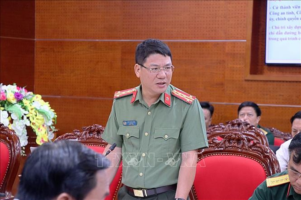 Giám đốc Công an Hòa Bình công bố hàng loạt tài khoản mạng xã hội cá nhân - 1 Giám đốc Công an Hòa Bình công bố hàng loạt tài khoản mạng xã hội cá nhân - 1
