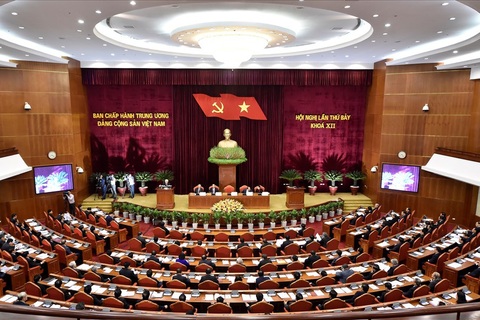 Trung ương thảo luận tại tổ về công tác cán bộ cấp chiến lược