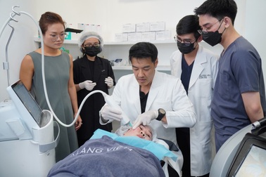 Láng's Clinic ứng dụng liệu trình vi kim RF- Potenza™ Cynosure vào chăm sóc da