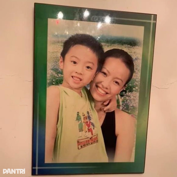 Phương Xin hãy tin em sau 26 năm: Ly hôn, từng ở nhà 13m2 dột nát - 4 Phương Xin hãy tin em sau 26 năm: Ly hôn, từng ở nhà 13m2 dột nát - 4