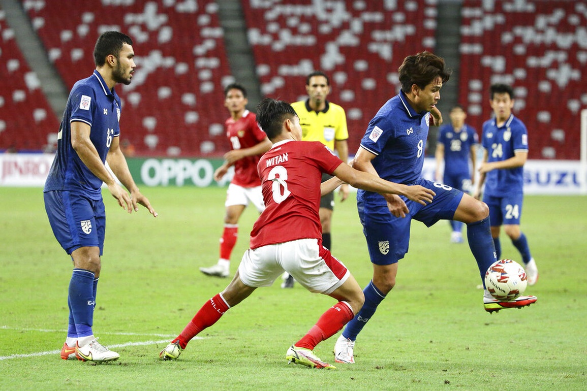 Thắng đậm Indonesia, Thái Lan tiến gần đến ngôi vô địch AFF Cup 2020 - 1 Thắng đậm Indonesia, Thái Lan tiến gần đến ngôi vô địch AFF Cup 2020 - 1