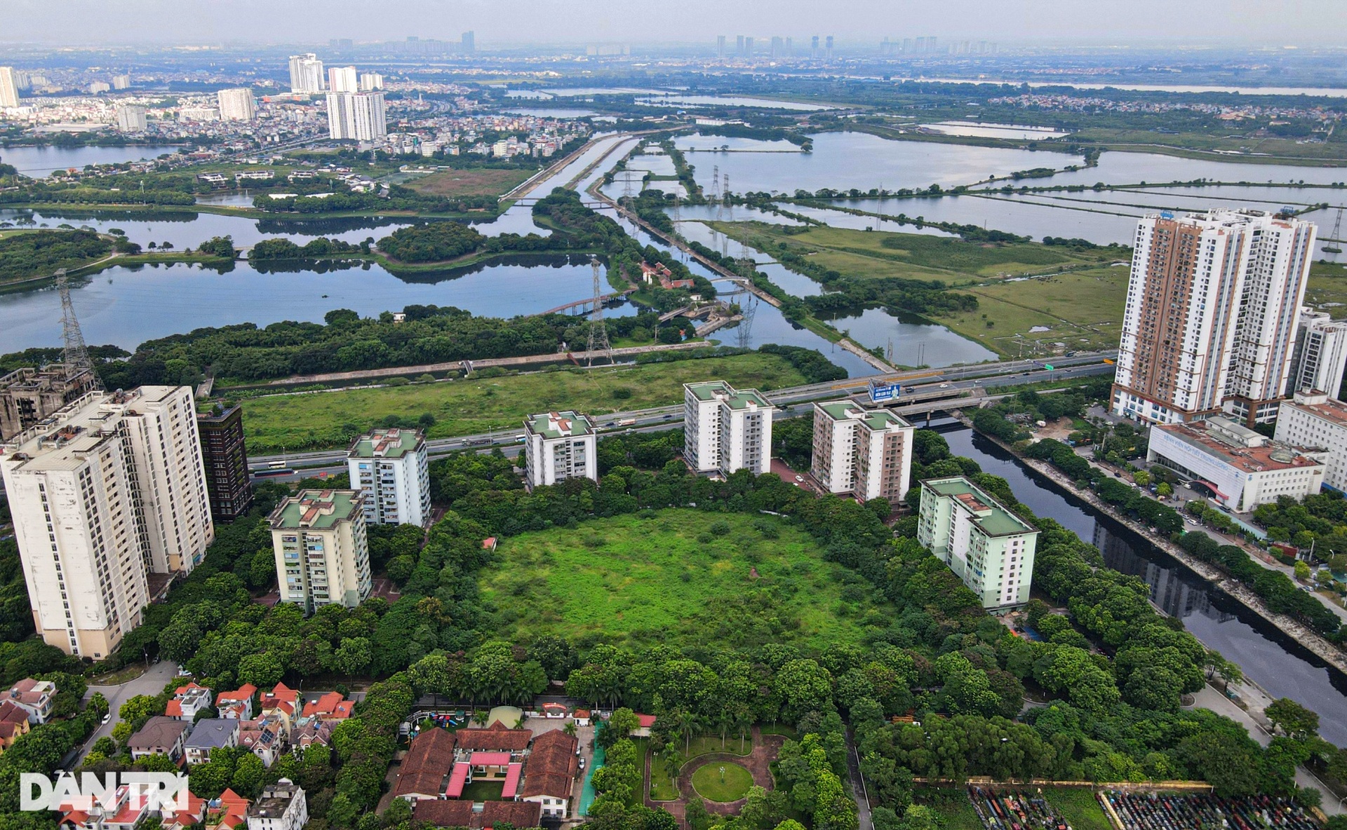 Cận cảnh những ô đất Hà Nội quyết đòi để xây trường, xóa cảnh bốc thăm - 10 Cận cảnh những ô đất Hà Nội quyết đòi để xây trường, xóa cảnh bốc thăm - 10