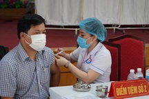 Quảng Bình phân bổ gần 20.000 liều vắc xin phòng Covid-19