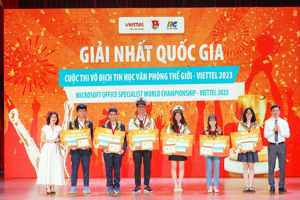 Lần đầu tiên, Việt Nam có học sinh lớp 8 thi vòng chung kết thế giới MOSWC - 1 Lần đầu tiên, Việt Nam có học sinh lớp 8 thi vòng chung kết thế giới MOSWC - 1