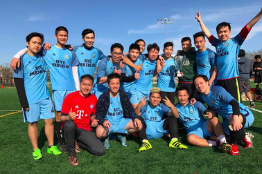 “Tân binh” New York bất ngờ vô địch giải bóng đá SV khu vực Trung Tây nước Mỹ