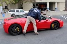 Bị khởi tố vì dùng tiền cứu trợ Covid-19 để mua siêu xe