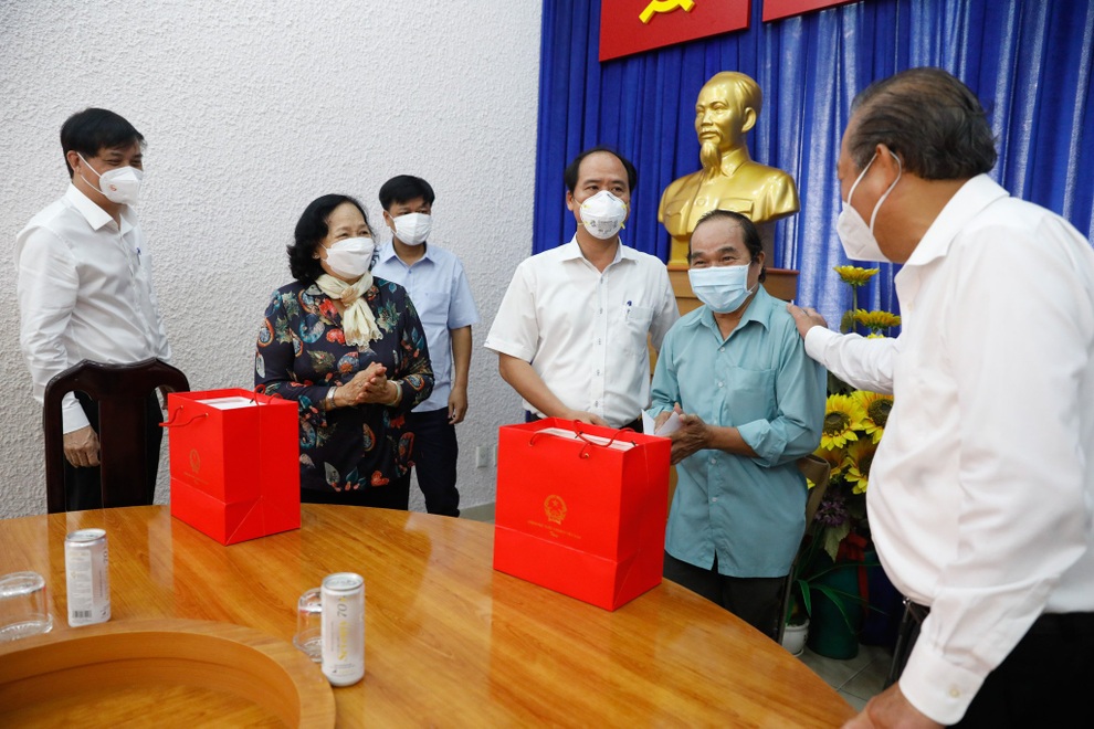Phó Thủ tướng: Không được để gia đình chính sách gặp khó khăn vì Covid-19 - 3 Phó Thủ tướng: Không được để gia đình chính sách gặp khó khăn vì Covid-19 - 3