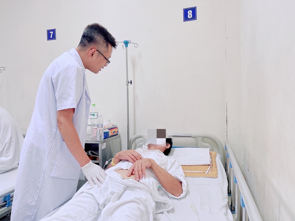 Liên tiếp 6 thanh niên phải cắt bỏ tinh hoàn vì chủ quan với cơn đau - 2 Liên tiếp 6 thanh niên phải cắt bỏ tinh hoàn vì chủ quan với cơn đau - 2