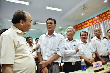 Thủ tướng thăm hỏi ngư dân vùng ảnh hưởng sự cố Formosa