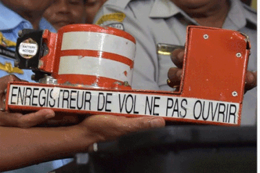 Indonesia bắt đầu phân tích dữ liệu trong hộp đen máy bay QZ8501