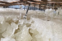 Nghề làm loại đặc sản ngọt ngào mà óng ánh như thạch anh