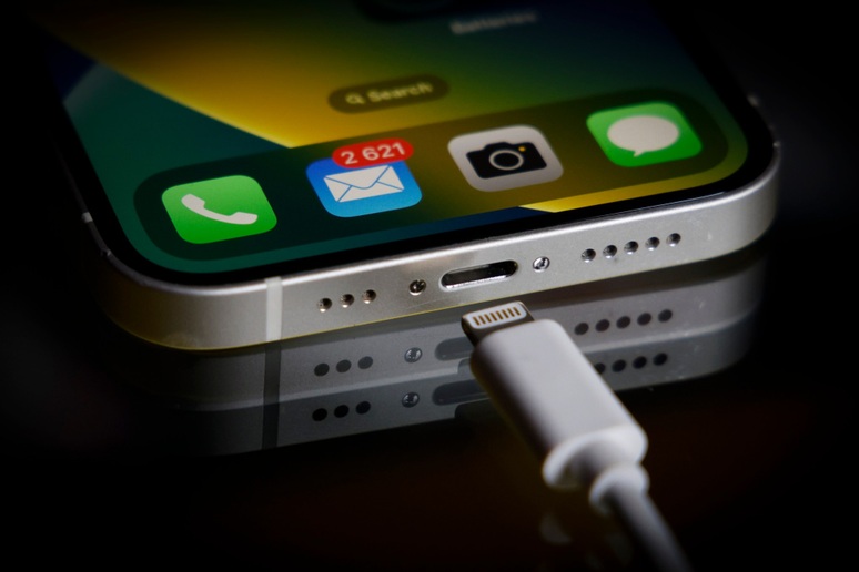 iPhone 17 Air siêu mỏng có thể không còn cổng sạc