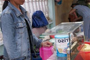 “Cả nhà bị bệnh lao, người chồng nằm chờ...chết”