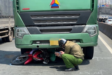 Công an tìm camera hành trình vụ tai nạn làm một người tử vong ở TPHCM