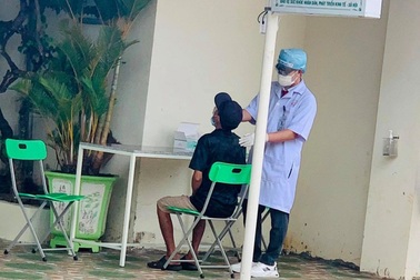 Đắk Lắk: Yêu cầu 2 cơ sở y tế tư nhân tạm ngừng test nhanh SARS-CoV-2