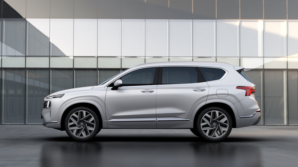 Lộ diện Hyundai Santa Fe 2021 - Dùng tiểu xảo để gia tăng kích thước - 8 Lộ diện Hyundai Santa Fe 2021 - Dùng tiểu xảo để gia tăng kích thước - 8