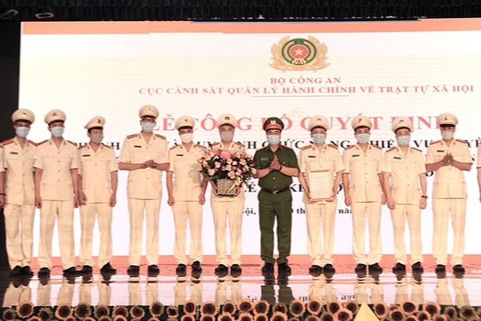 Bộ Công an thành lập Trung tâm nghiên cứu dữ liệu dân cư, căn cước công dân - 3 Bộ Công an thành lập Trung tâm nghiên cứu dữ liệu dân cư, căn cước công dân - 3