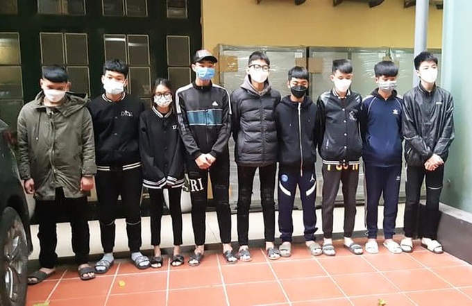 Nhóm thiếu niên giả danh CSHS để cướp tài sản. Ảnh CACC
