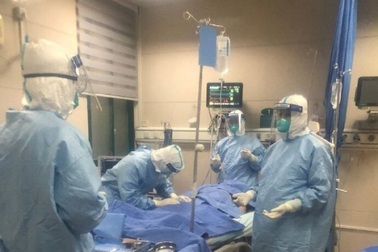 Cuộc chiến với "tử thần" cứu bệnh nhân Covid-19 của các bác sĩ Trung Quốc