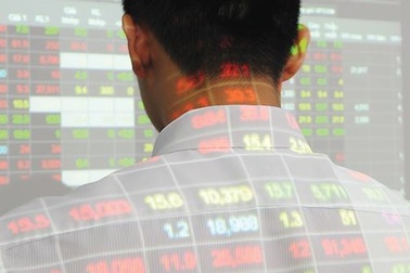 Hơn nửa tỷ đồng phạt thao túng chứng khoán: “Xử kịch khung” chưa làm khó đại gia