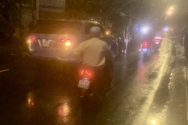 Va chạm với ô tô, nam thanh niên không đội mũ bảo hiểm tử vong tại chỗ