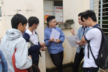 Đắk Nông: Yêu cầu các trường dừng thu tiền hỗ trợ kỳ thi THPT Quốc gia