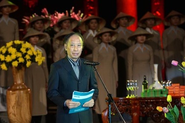 Ông Phạm Huy Hoàn khai mạc Lễ hội áo dài 2016