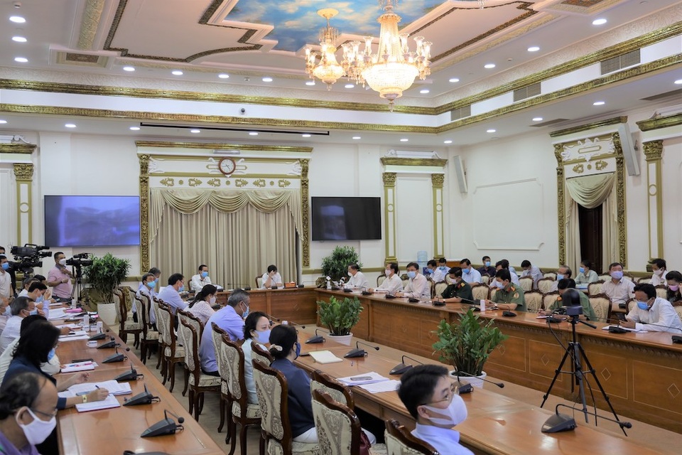 TPHCM: Người mất thu nhập vì Covid-19 được hỗ trợ 1 triệu đồng/tháng - 2 TPHCM: Người mất thu nhập vì Covid-19 được hỗ trợ 1 triệu đồng/tháng - 2