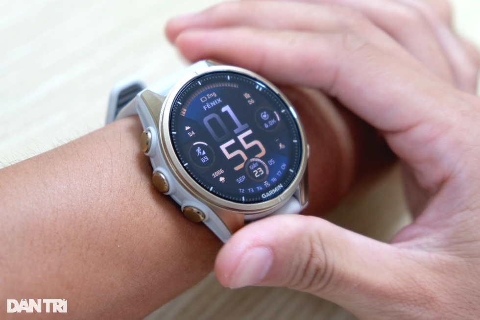 Mở hộp đồng hồ Garmin Fenix 8 vừa ra mắt - 1 Mở hộp đồng hồ Garmin Fenix 8 vừa ra mắt - 1