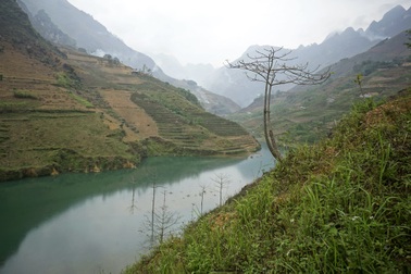 24h du ngoạn dọc dòng sông huyền thoại trên cao nguyên đá