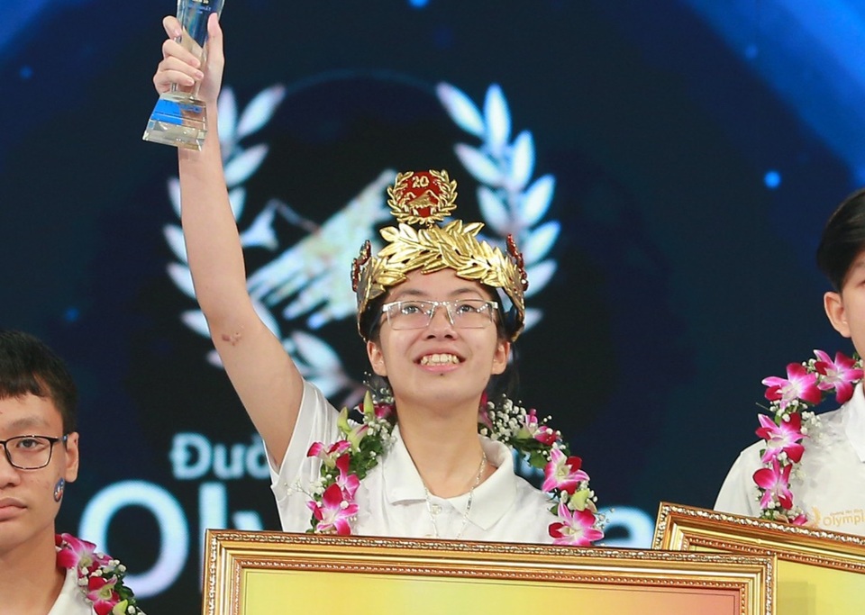 Hành trình đi đến ngôi vô địch của nữ chiến binh mạnh mẽ nhất Olympia - 4 Hành trình đi đến ngôi vô địch của nữ chiến binh mạnh mẽ nhất Olympia - 4