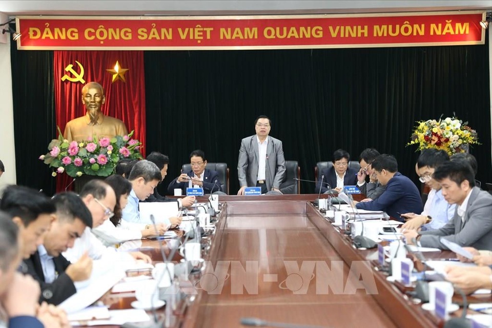 Lãnh đạo cơ quan báo chí ủng hộ đồng bào miền Trung - 1 Lãnh đạo cơ quan báo chí ủng hộ đồng bào miền Trung - 1
