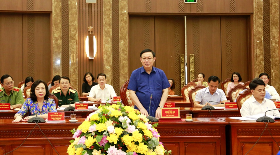 Chủ tịch Quốc hội: Hà Nội cần khai thác hiệu quả quỹ đất sông Hồng - 2 Chủ tịch Quốc hội: Hà Nội cần khai thác hiệu quả quỹ đất sông Hồng - 2