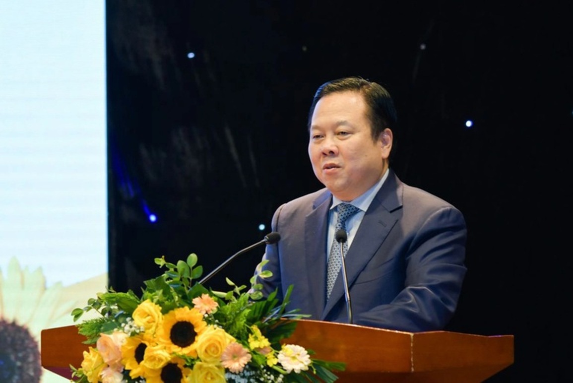 Có bệnh thì chữa, u nhọt thì cắt bỏ - 1 Có bệnh thì chữa, u nhọt thì cắt bỏ - 1