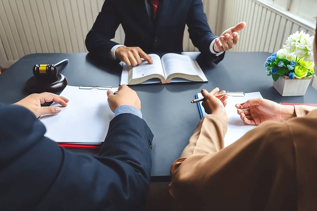 Đại gia Hải Phòng và quyết định khó tin khi ly hôn người chồng có 3 vợ lẽ - 1 Đại gia Hải Phòng và quyết định khó tin khi ly hôn người chồng có 3 vợ lẽ - 1
