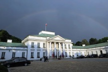 Ba Lan bắn hạ UAV tiếp cận dinh tổng thống