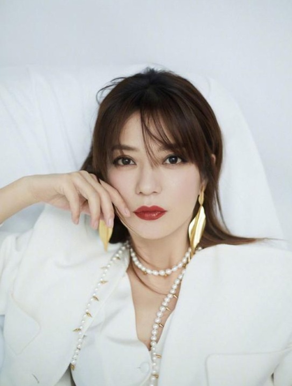 Vợ chồng Triệu Vy mua nhà 20 triệu USD, đánh tan tin đồn ly hôn - 4 Vợ chồng Triệu Vy mua nhà 20 triệu USD, đánh tan tin đồn ly hôn - 4
