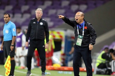 FIFA hết lời ca ngợi thầy Park sau "cú nhảy vọt" của bóng đá Việt Nam