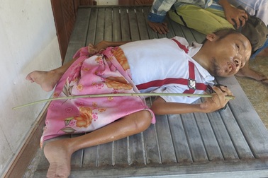 “Đến tiền mai táng của bản thân tôi nó cũng nhẫn tâm lừa mất”