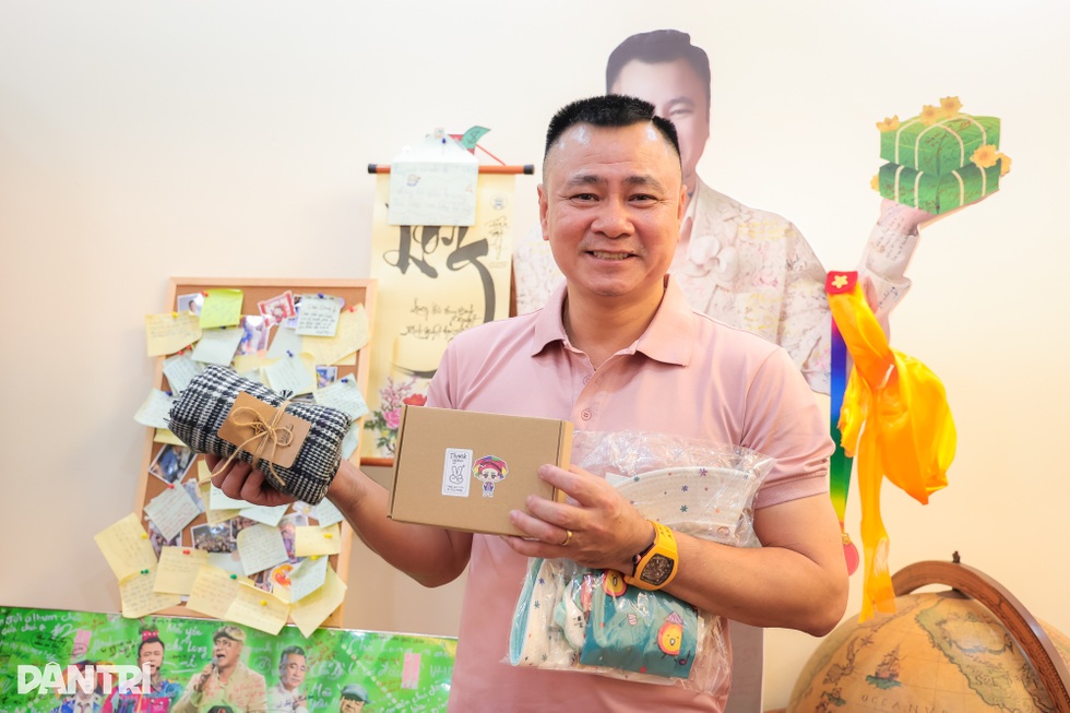 តារាកំប្លែង ទូ ឡុង៖ អតីតជាកម្មករសំណង់អាយុ៥២ឆ្នាំ ជាតារាវ័យក្មេង - ៨